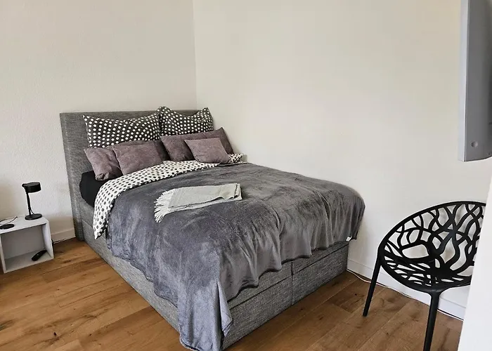 Casa Frida - Business Near Airport Ber, Kitchen, Bathroom, Balcony, Car Park 아파트