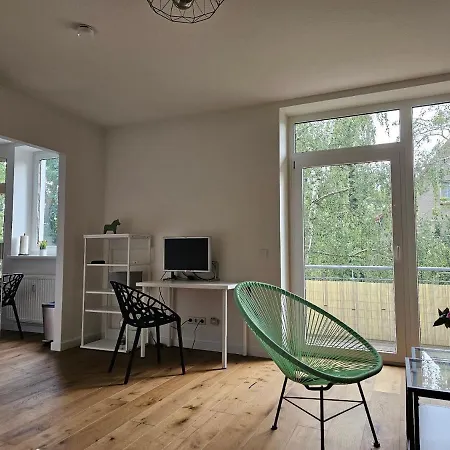 Casa Frida - Business Flat Near Ber, Kitchen, Bathroom, Balcony, Workspace, 24