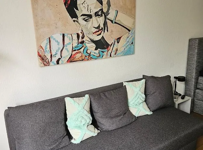 Casa Frida - Business Near Airport Ber, Kitchen, Bathroom, Balcony, Car Park برلين