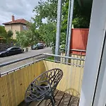 Casa Frida - Business Near Airport Ber, Kitchen, Bathroom, Balcony, Car Park Berlín